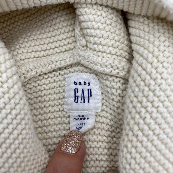 Baby GAP Beige Bear Ears Hood Button Up Cardigan Size 3-6 M - Picture 6 of 8